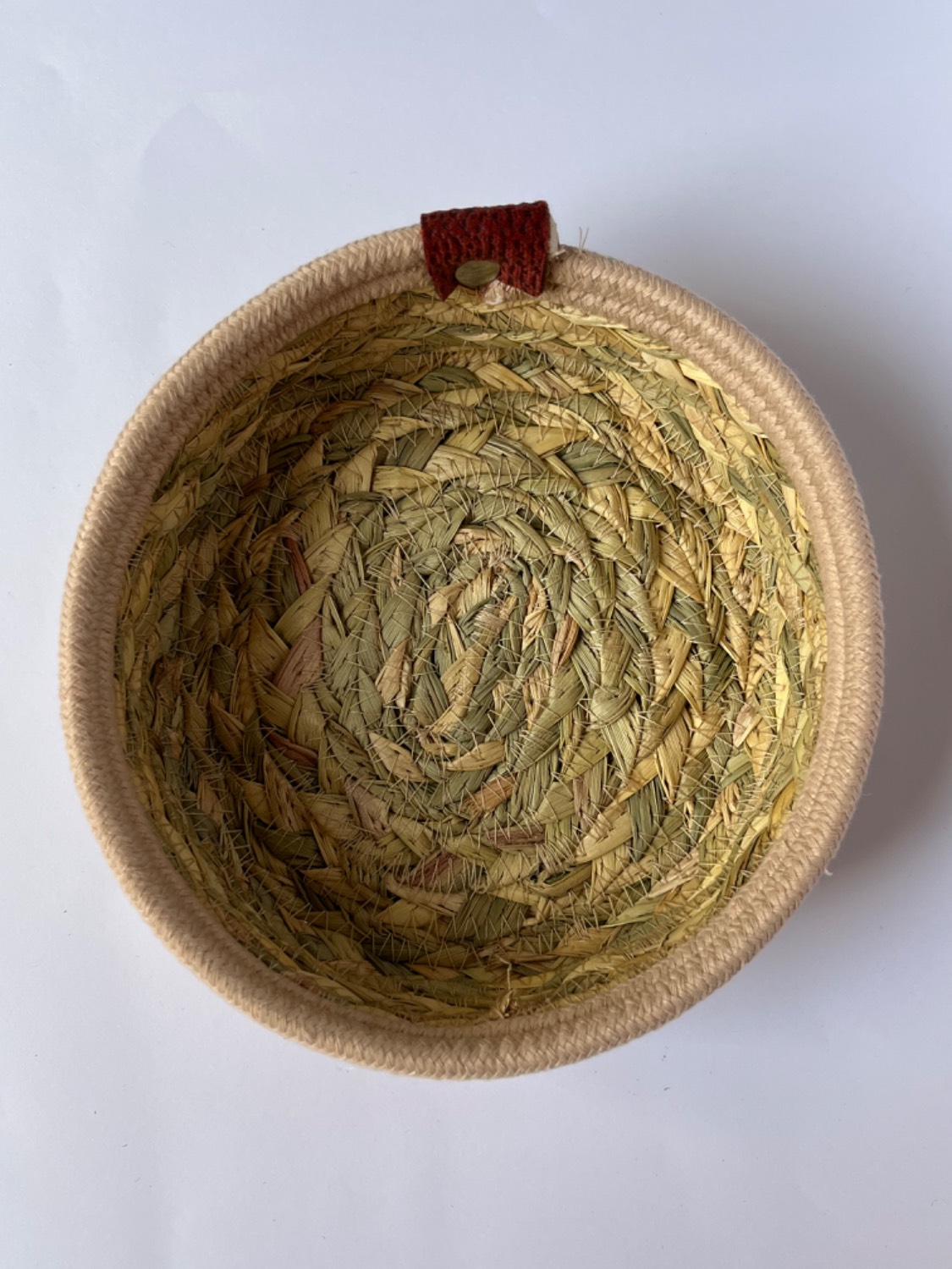 سبد حصیری چندمنظوره